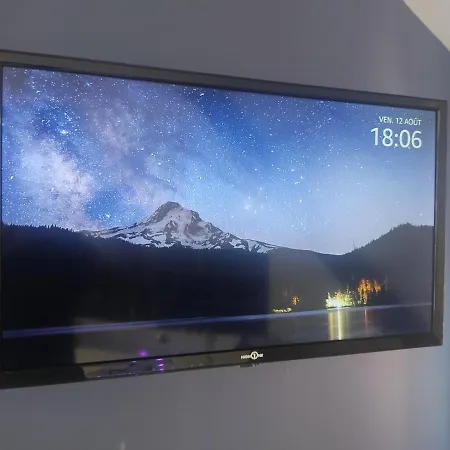 Apartment Ng Suitehome - Lille I Blanc Seau - Duplex - Balneo - Netflix - Wifi - Kitchenette Tourcoing